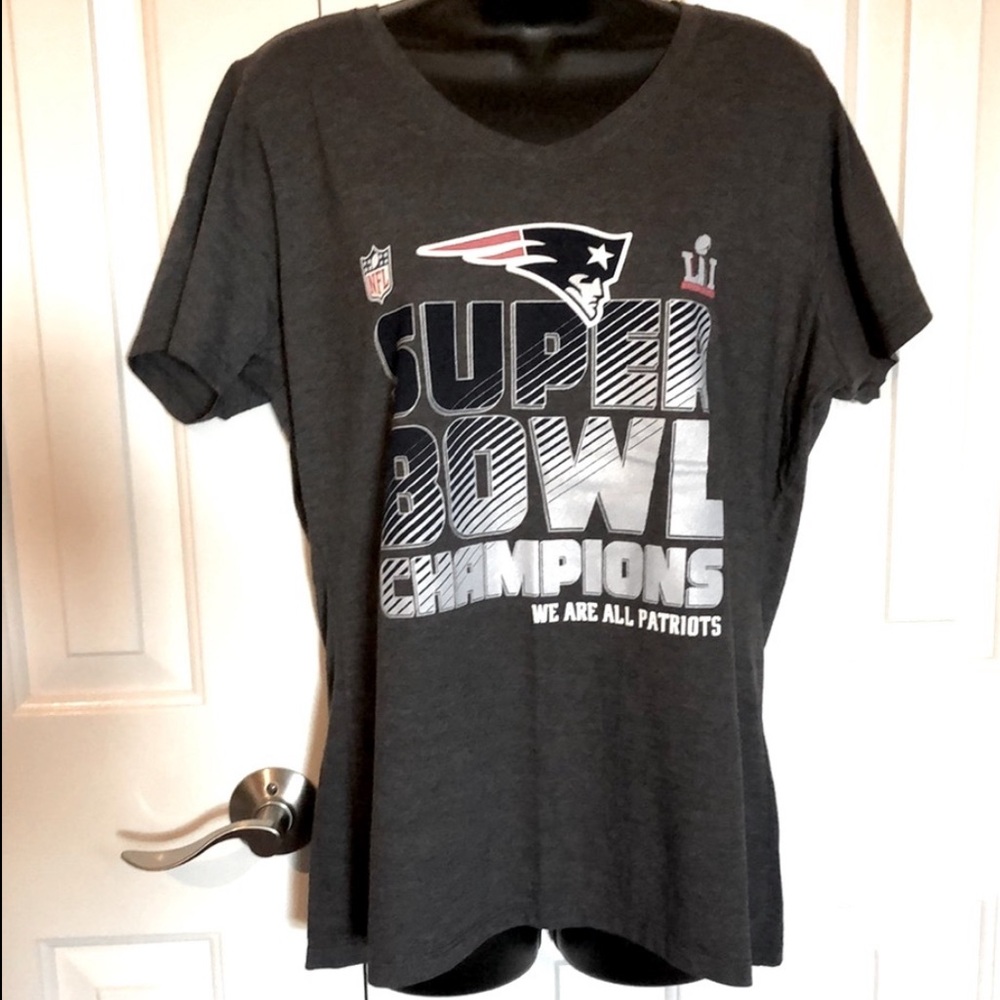 NWOT 🏈 NEW ENGLAND PATRIOTS GRAY SUPER BOWL CHAMPS COTTON BLEND TSHIRT Womens XL